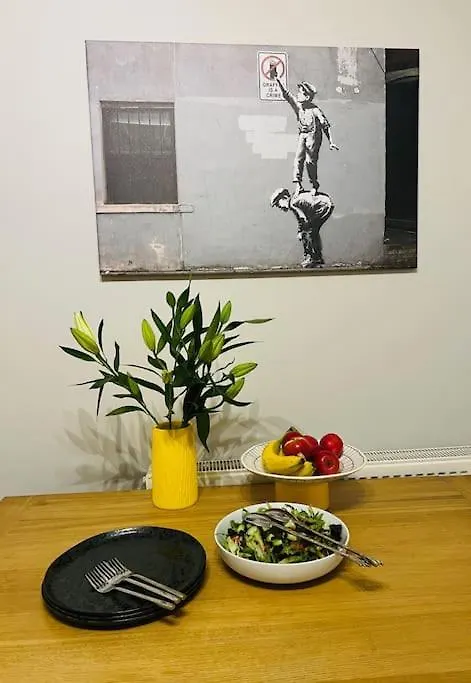 Entire Stylish Colourful Two Bed Flat In Clifton Apartment Bristol 0*,